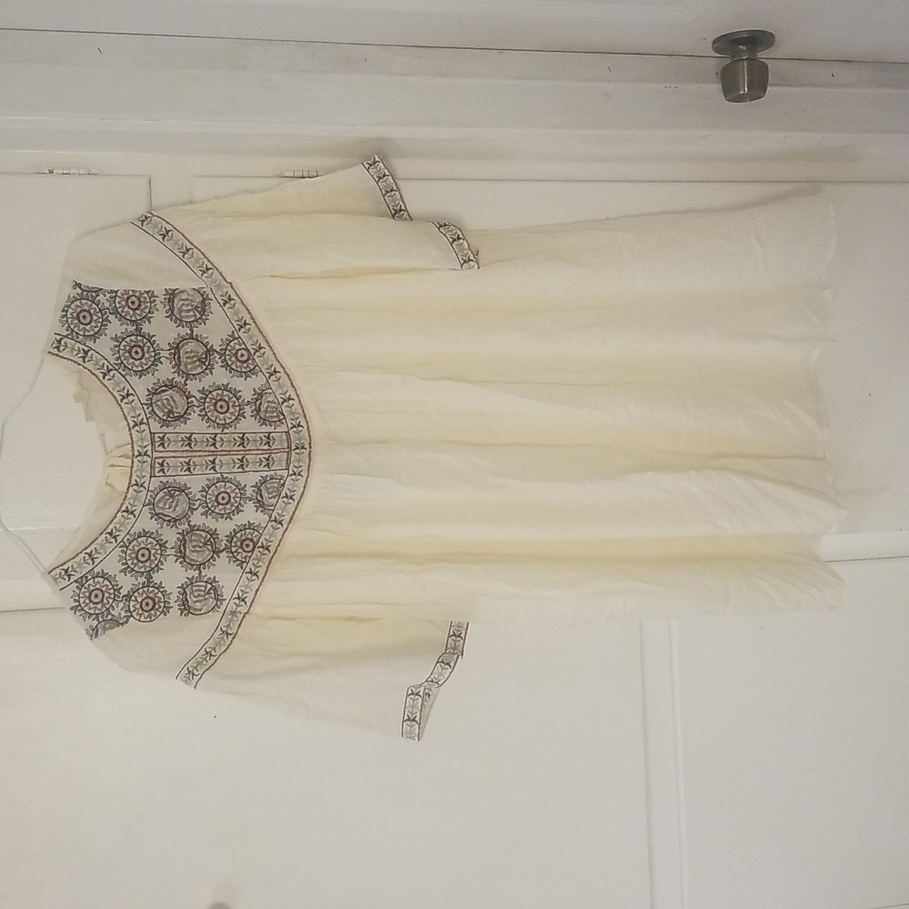 Entro Boho Embroidered Dress size medium